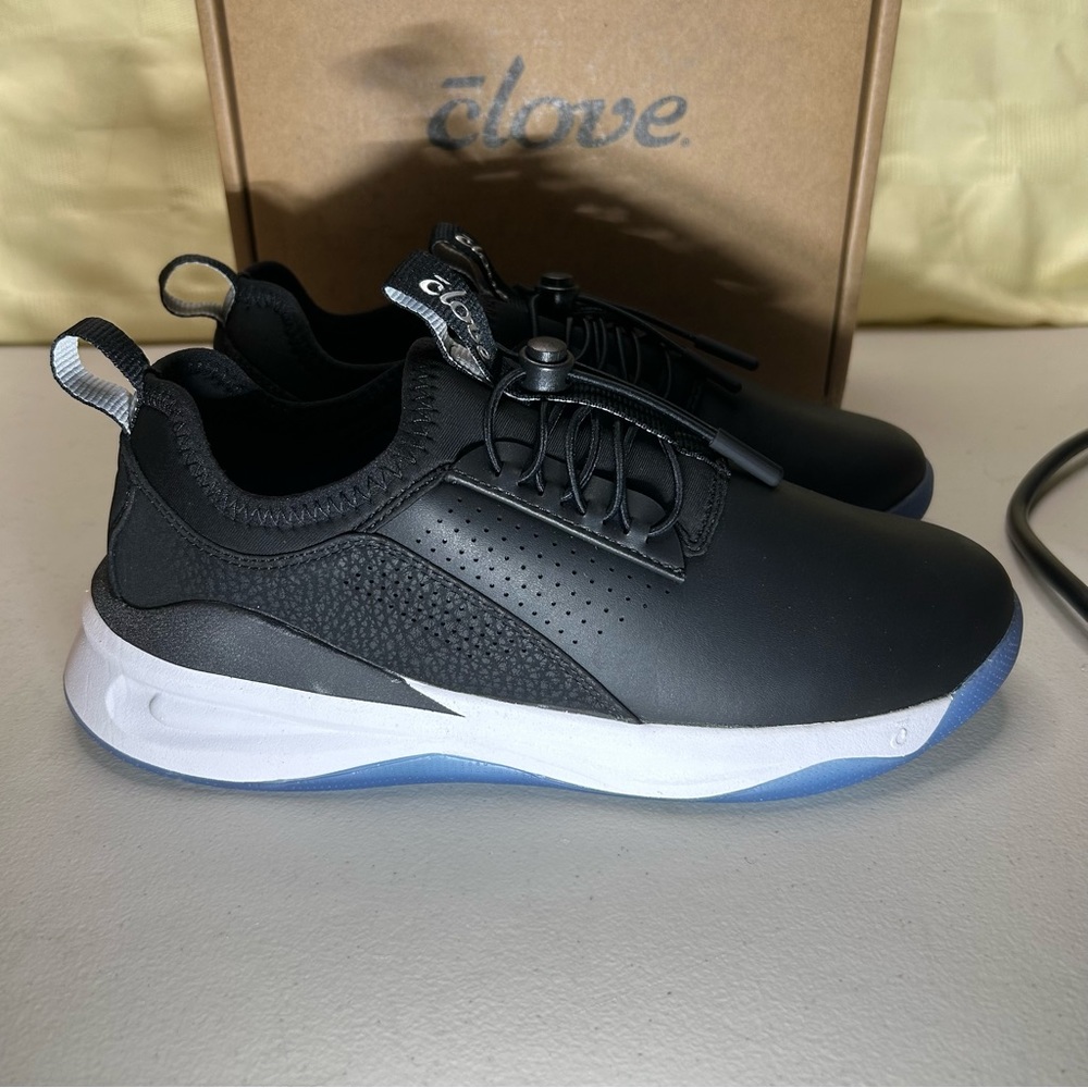 Clove Comfort Sneaker Nursing / Healthcare Shoes Night Shift Black Women's 7.5